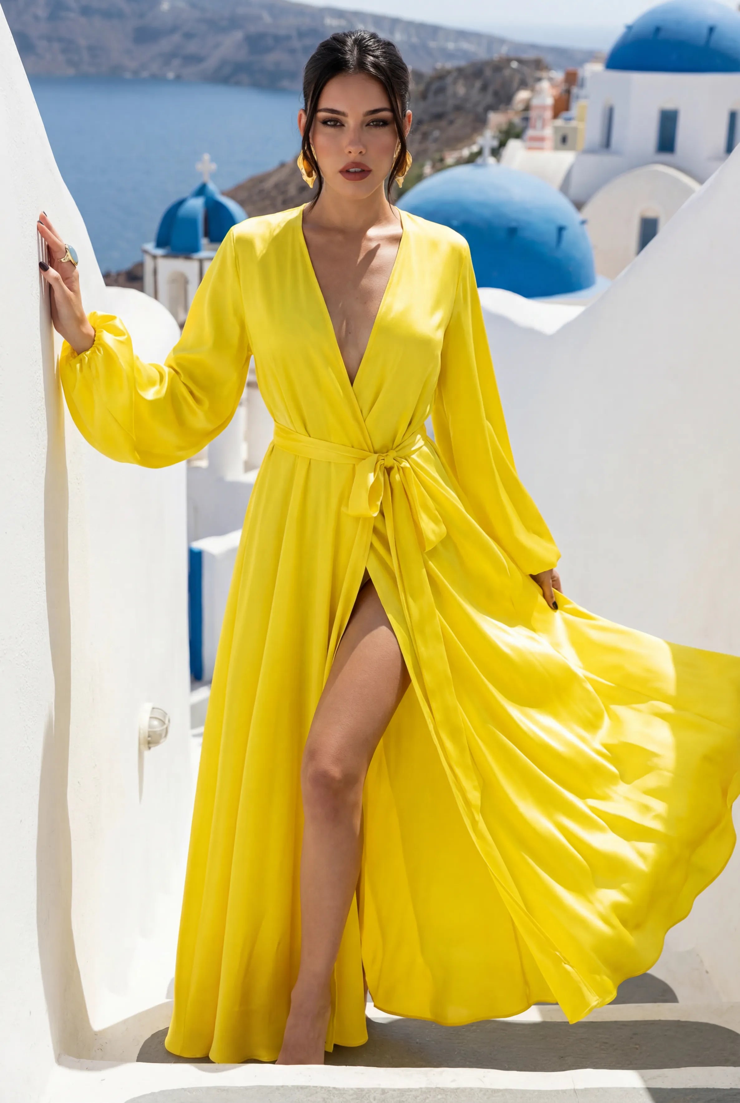 SVETOSLAVA in Giallo Main image