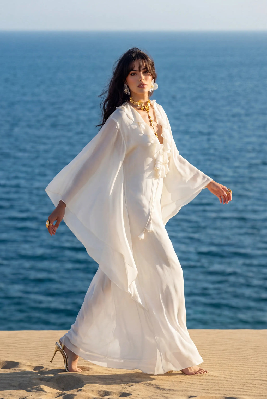 RAINA in Avorio